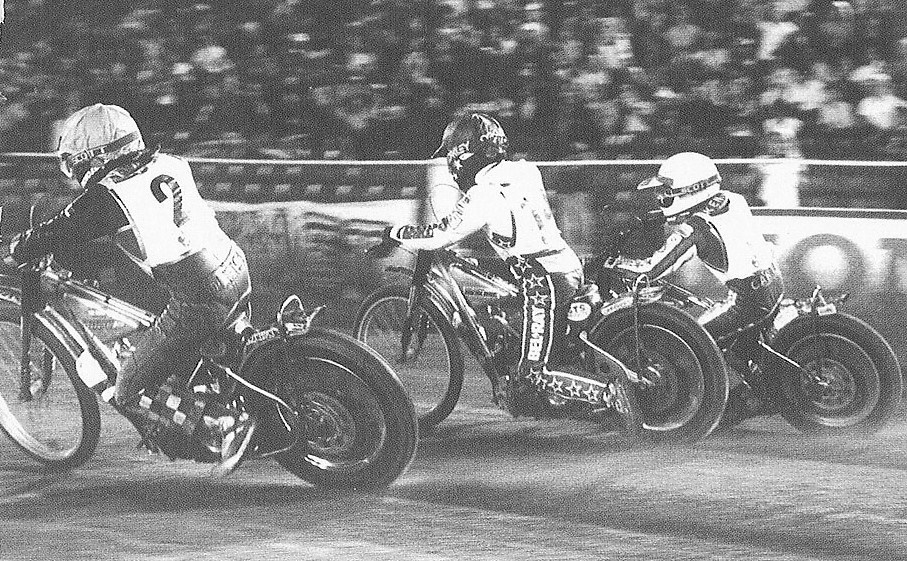 UprightSpeedway's tweet photo. Hopefully Elon won't suspend you for doxxing if you tell us #WhatWhereWhen or #WhoAreThey or #WhatHappenedNext https://t.co/2MFghbVdXw