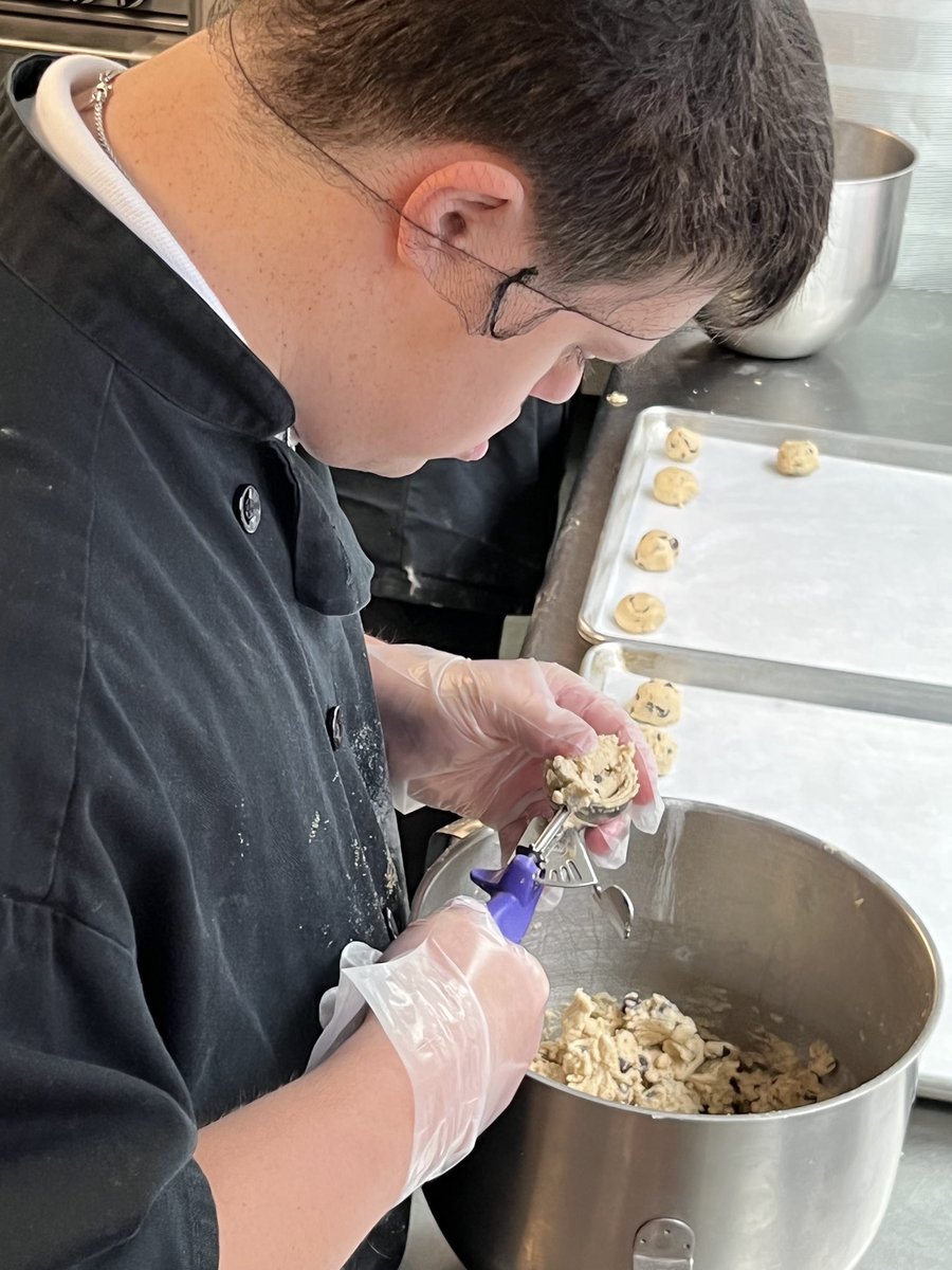DCC_Catering's tweet photo. Grateful for ALL the hard work our students put in these last few weeks. They deserve every minute of winter break to come!!! @DCC_Principal https://t.co/ZEa5uJwyvf