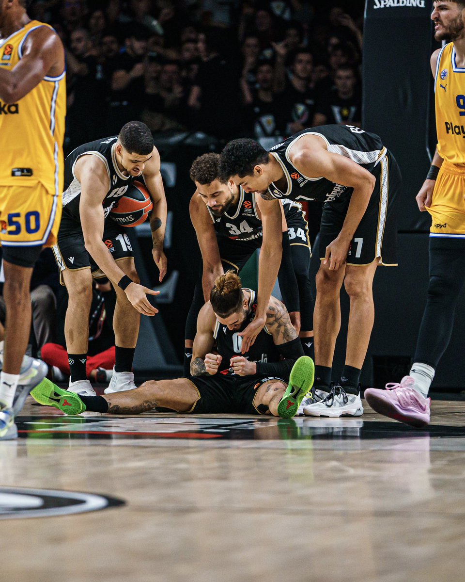 VirtusBo's tweet photo. YES 🤍🖤 https://t.co/mgLmLSaDsm