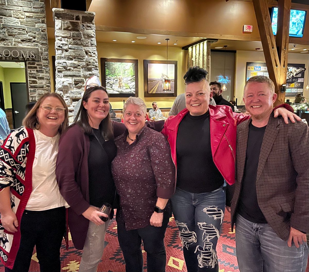 SouthCentralIA's tweet photo. That's a wrap on our Dec. local events! Thank you to everyone who came out to celebrate the holiday season with us ⛄

Thank you to Murray Hill National, Logit Group, and Houston Business Marketing Alliance for making the events possible!

Please reply with any additional photos! https://t.co/ywciXE2em0