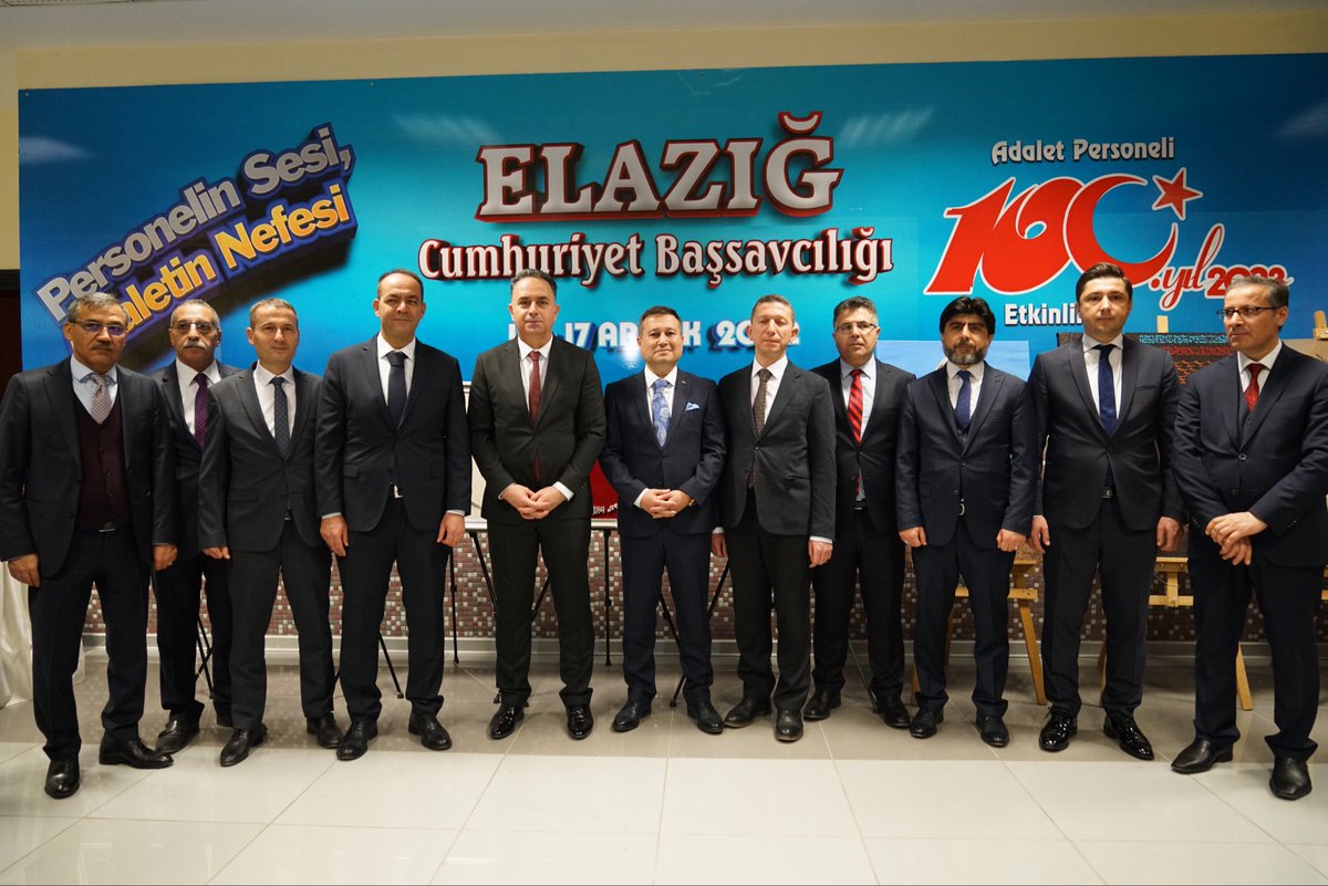 YavuzEnis's tweet photo. Adalet Personeli 100. Yıl Etkinlikleri kapsamında Elazığ Adliyesinde düzenlenen, tamamı personelimizin eserlerinden oluşan sergi açılışına ve tiyatro gösterisine katıldık. Emeği geçenlere teşekkür ediyorum. https://t.co/IBNozP1VM0