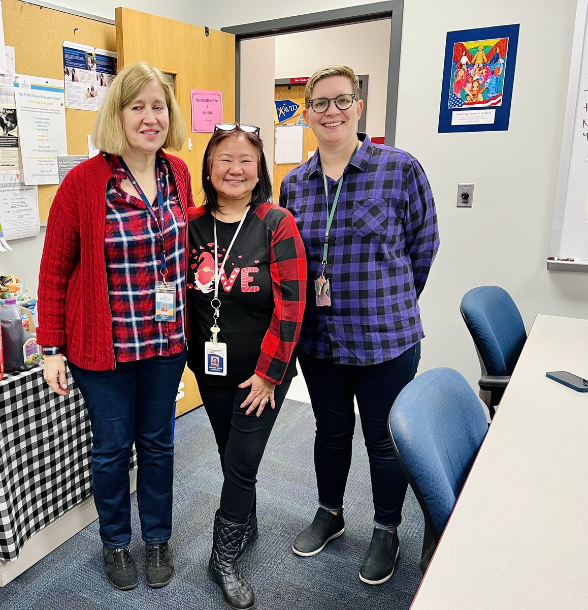 MrsCamachoJHS's tweet photo. Wearing plaid at work today @justicehswolves ♥️Thank you @TiffanyNarcisse for the winter surprise for staff👏 Happy Holidays &amp; a safe winter break everyone! https://t.co/sGDYzu7GaL