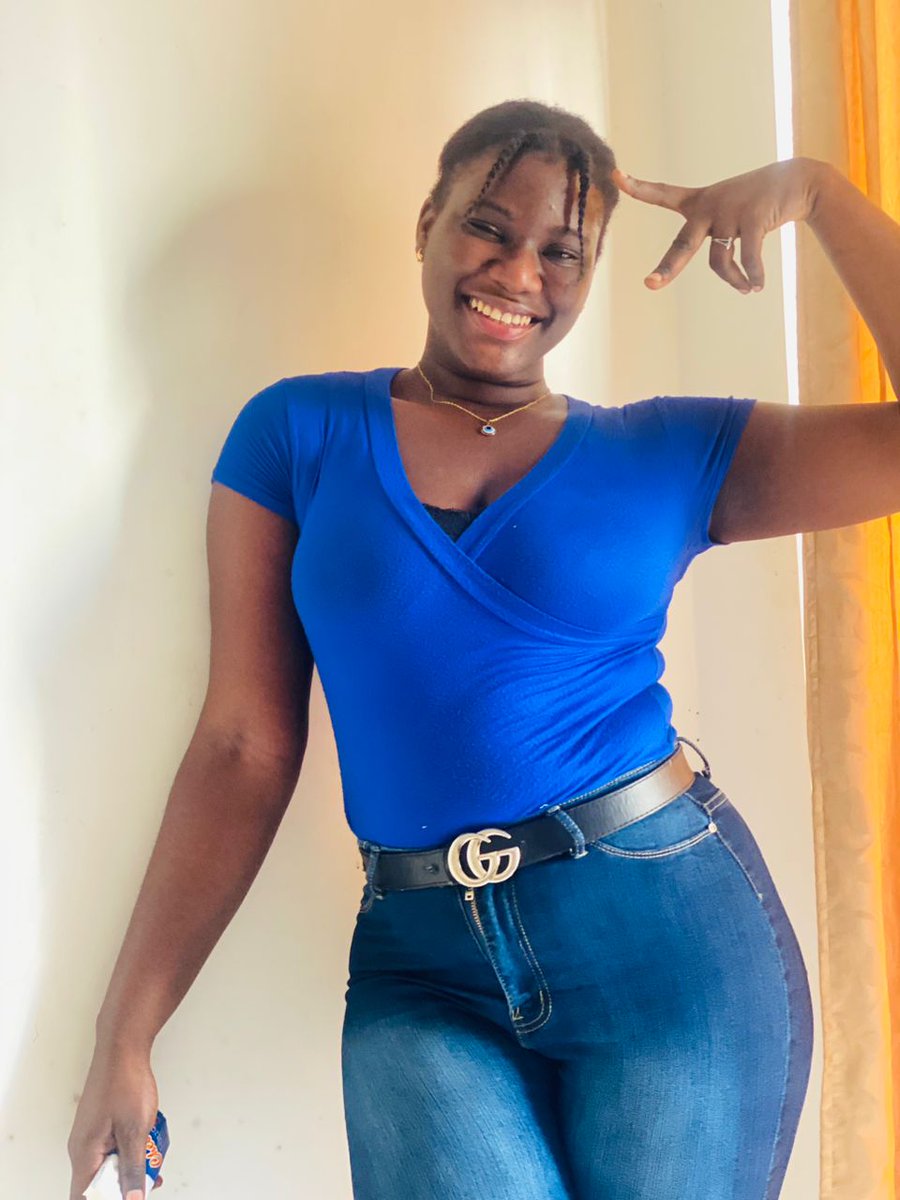 anne_mado's tweet photo. Sourions un peu 💙✨️😇 https://t.co/JW7wqlj3AE