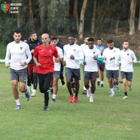 MCA_Insider's tweet photo. Up to the derby ! 💪
#MCAvsUSMA
#DerbyOfAlgiers
#WeAreMCA 🟢🔴
#MCA101 https://t.co/oeUZsuB557