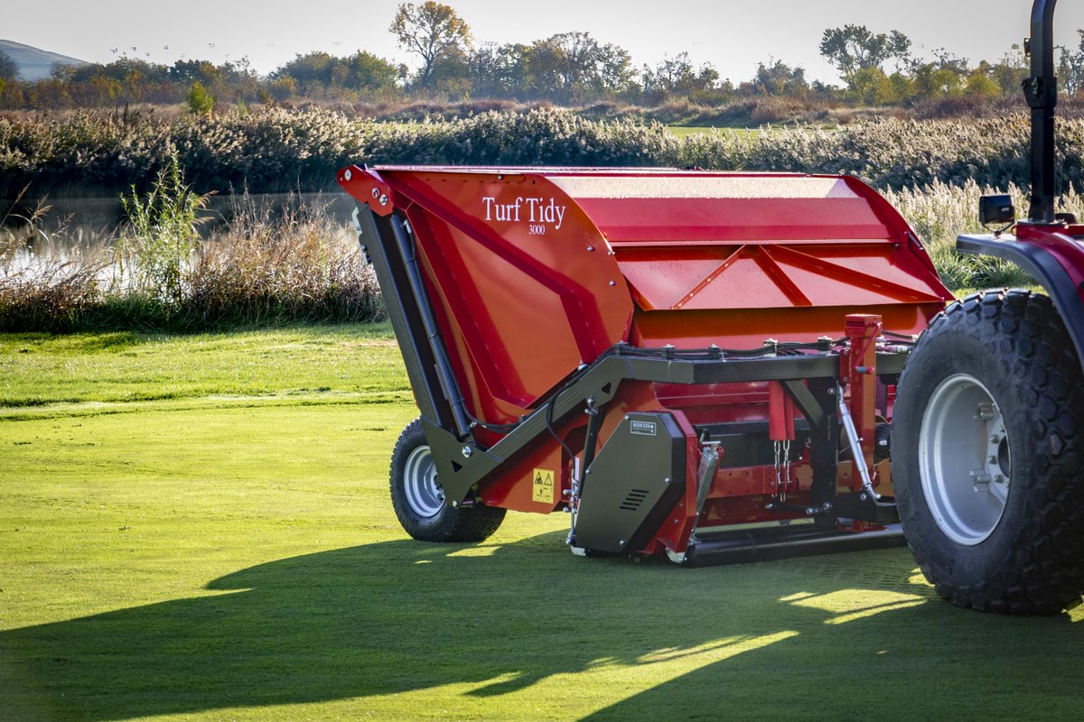 Redexim's tweet photo. Fairmount Country Club in Chatham, NJ just took delivery of a new Redexim Turf Tidy 3000 sold and delivery by Finch Turf. #Redexim #TurfTidy #FinchTurf https://t.co/g5nmFnWeEm