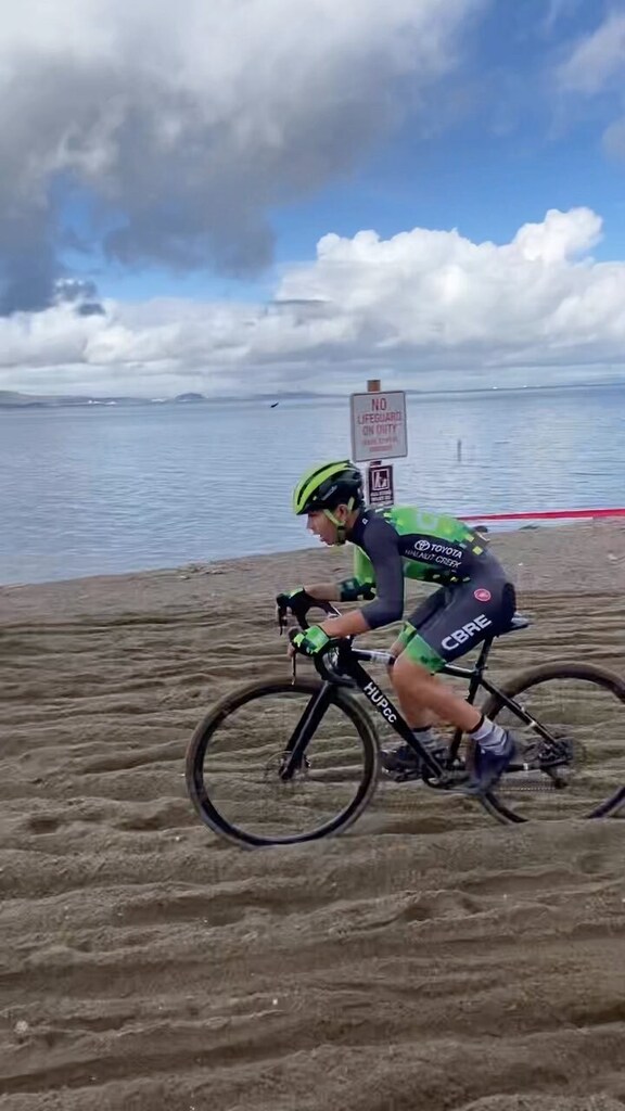 davidaverybikes's tweet photo. I didn’t know this would be my last CX race for @cbreracing 🥲. Got sick right after this, still recovering but I won’t be racing at @_ncnca_ CX Districts, I’ll be cheering on my teammates.  #CBREracing #cyclocross https://t.co/0ctsMD1zmf https://t.co/EF6hNFdJ0Q