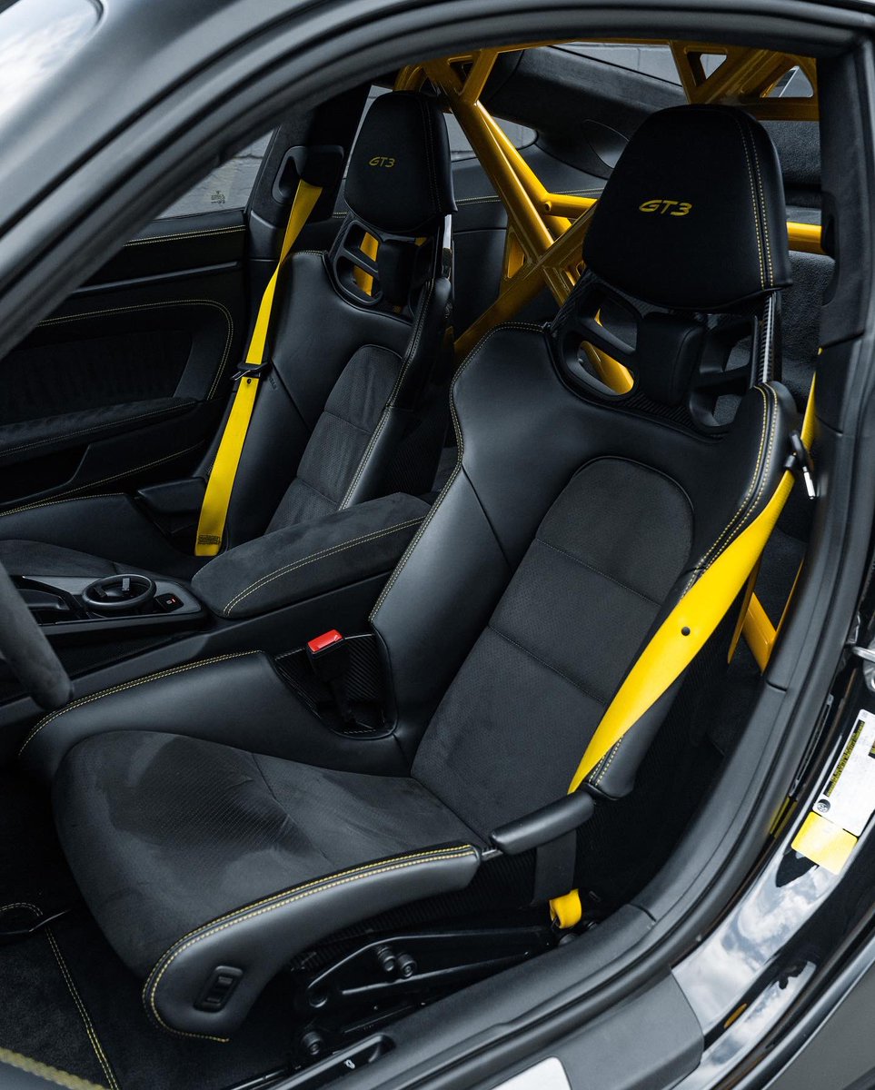KFLETCH___'s tweet photo. “The Batman” spec. Here’s some pics from my set with this 992 GT3 https://t.co/5P8TxxogQf