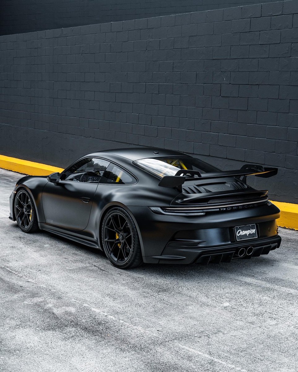 KFLETCH___'s tweet photo. “The Batman” spec. Here’s some pics from my set with this 992 GT3 https://t.co/5P8TxxogQf