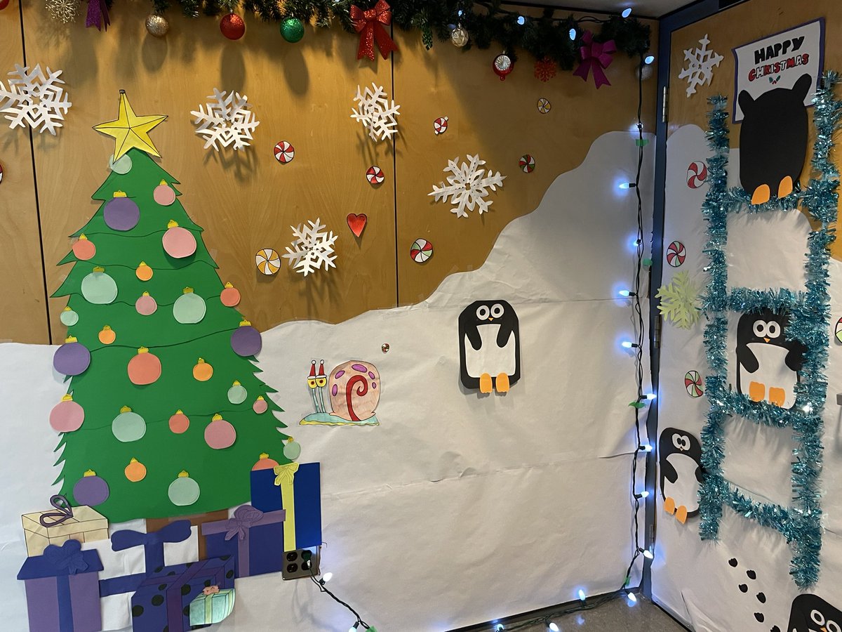 mrdeol's tweet image. Amazing what students can do with construction paper &amp;amp; pencil crayons. This year we have a penguins Happy Christmas theme. Have a great holiday break everyone !  #sd36learn #lamlearns