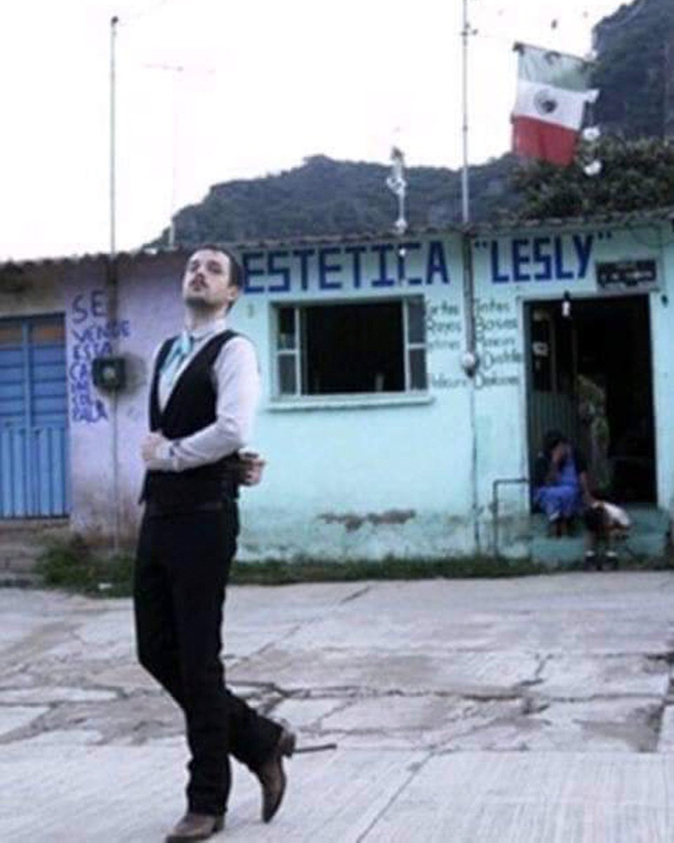PLAYLIST_MAG's tweet photo. The Killers en Tlayacapan, Morelos (2005) para la filmación del vídeo de "When you were young". https://t.co/m1KqtQBFis