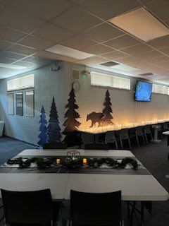 MikeMicallef1's tweet photo. We ended the #12daysofgiftmas at @DHSHappenings with staff kicking back by the campfire for a hotdog & some gooey goodness.
We are just have some S’more fun on the last day of Winter Break. https://t.co/x3Ko4KqSWb