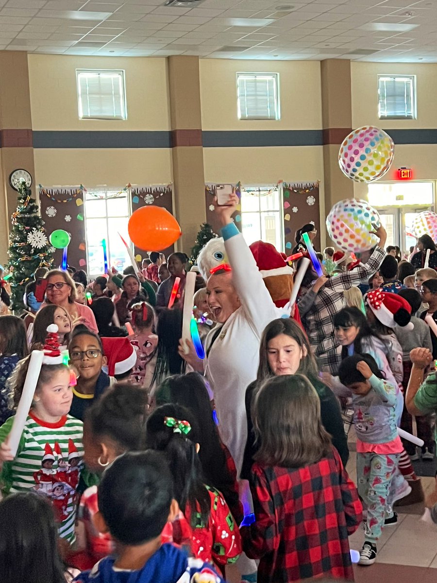 Mrs.Redner tweet media