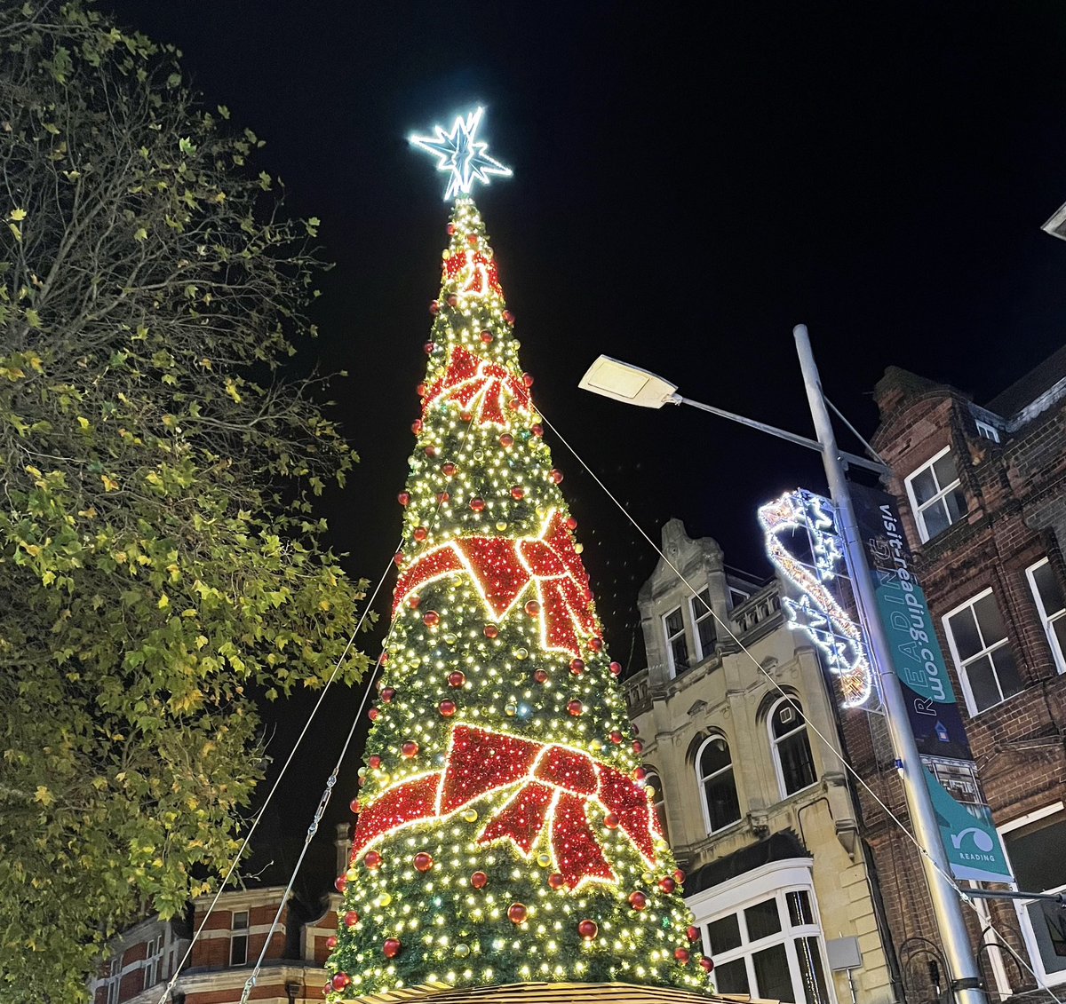 firststopteam's tweet photo. #itsthefestiveseason First stop is open. Could be a #busyone tonight. @ReadingBID @SCAS999 @TVP_Reading @readingcap @ReadingTSS @StreetPastorsRG https://t.co/kIARcdcQS6