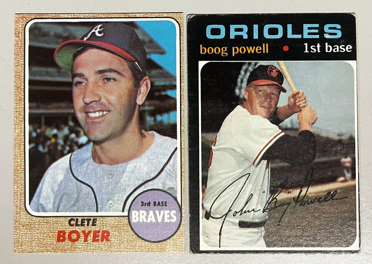 Oregarus's tweet photo. My other #Mailday Boon comes as two additional Binder Buffers. #Setbuilding help with both the #1968Topps and #1971Topps. So close on both these sets. https://t.co/uGh49nKrPK