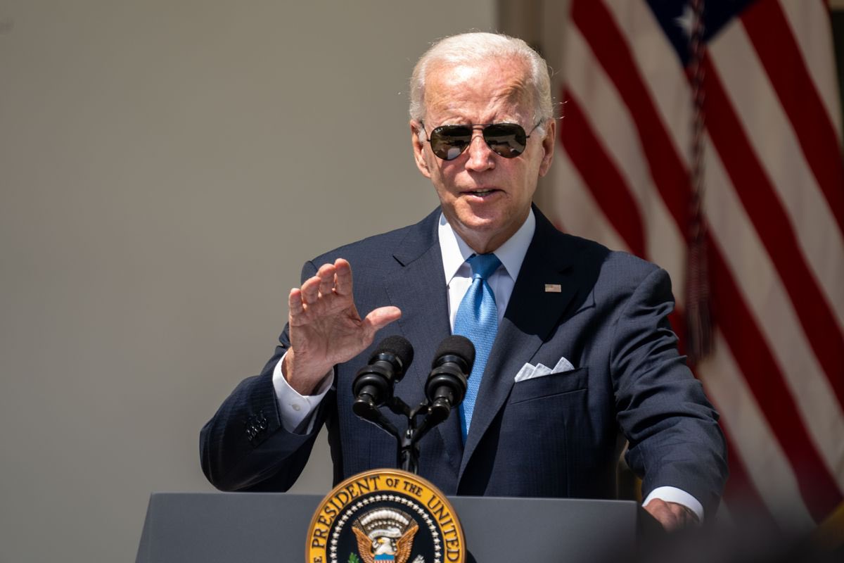 MikeSington's tweet image. Here’s a collection of President Biden’s non-digital trading cards. They’re images of a real President doing real things. Plus, you can print them out and have them for free.