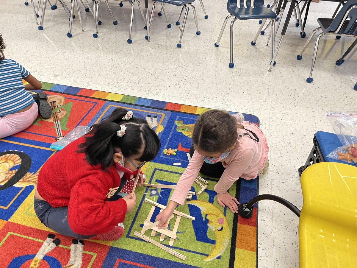 Mrs. Parker's swans tweet media