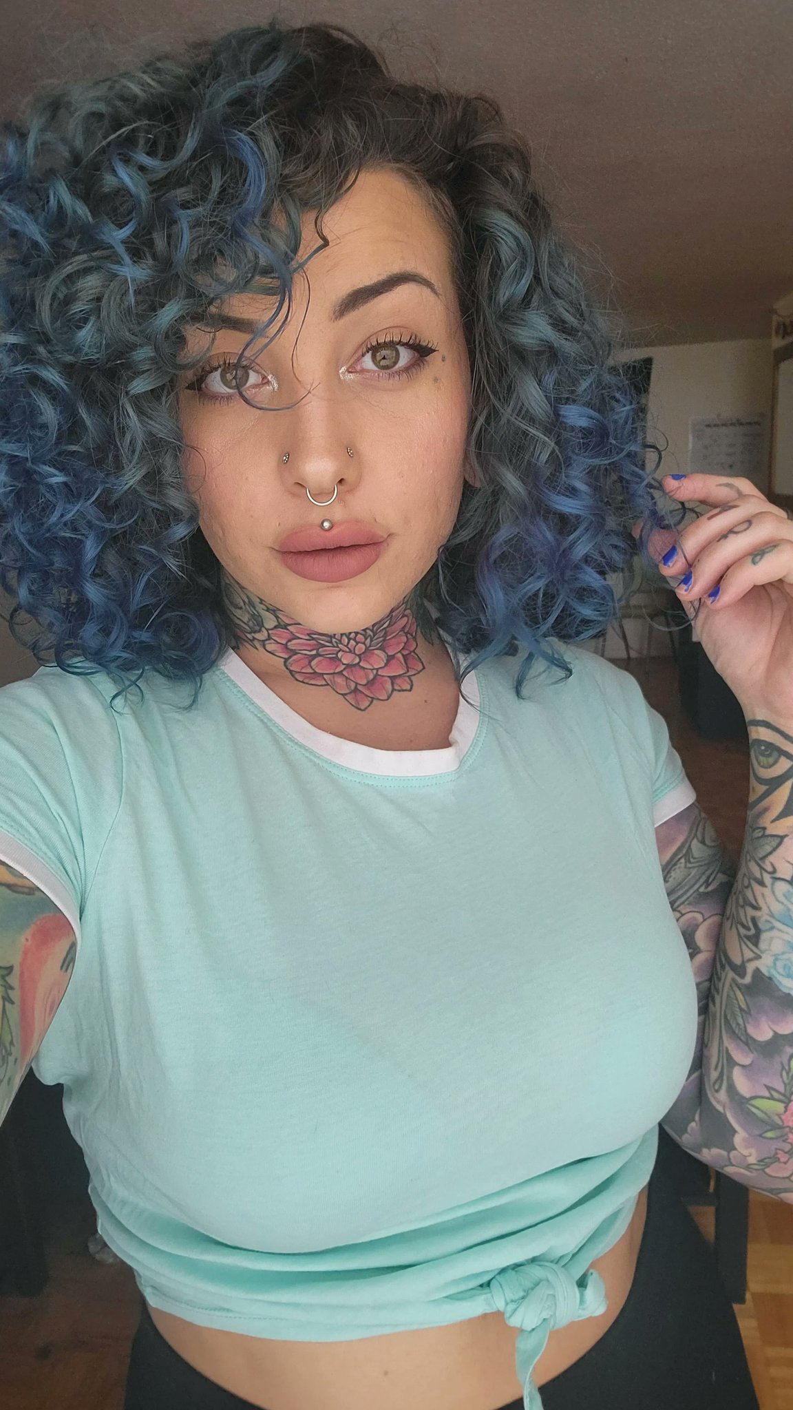 TW Pornstars - 1 pic. Dahlia Dee 🐙. Twitter. WHOA a photo where I'm