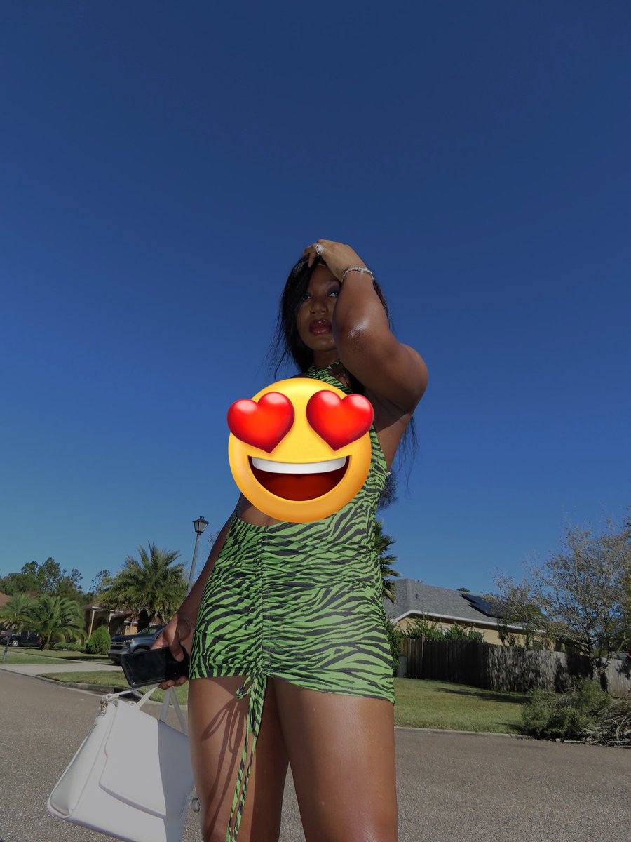 ChiomaMaxwel's tweet photo. Ada Abagana! Please don’t ask me why I’m using emoji abeg. 
#igbobabe https://t.co/ehX8sO8R5c