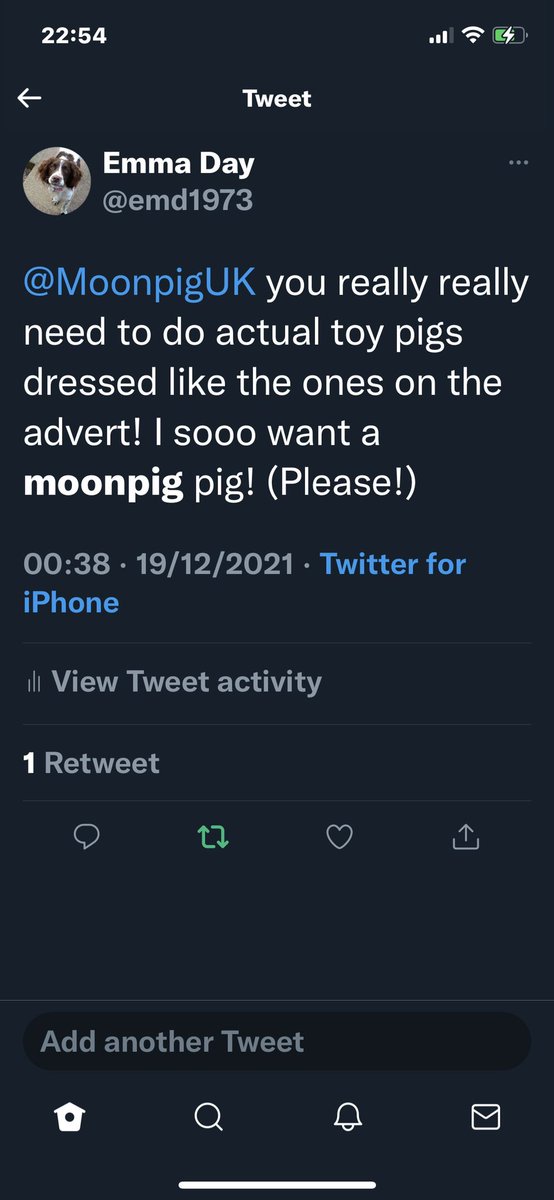 emd1973's tweet photo. @MoonpigUK last year I posted this tweet… this year there are moonpig pigs!!! I am so happy! https://t.co/nUkId49yxU