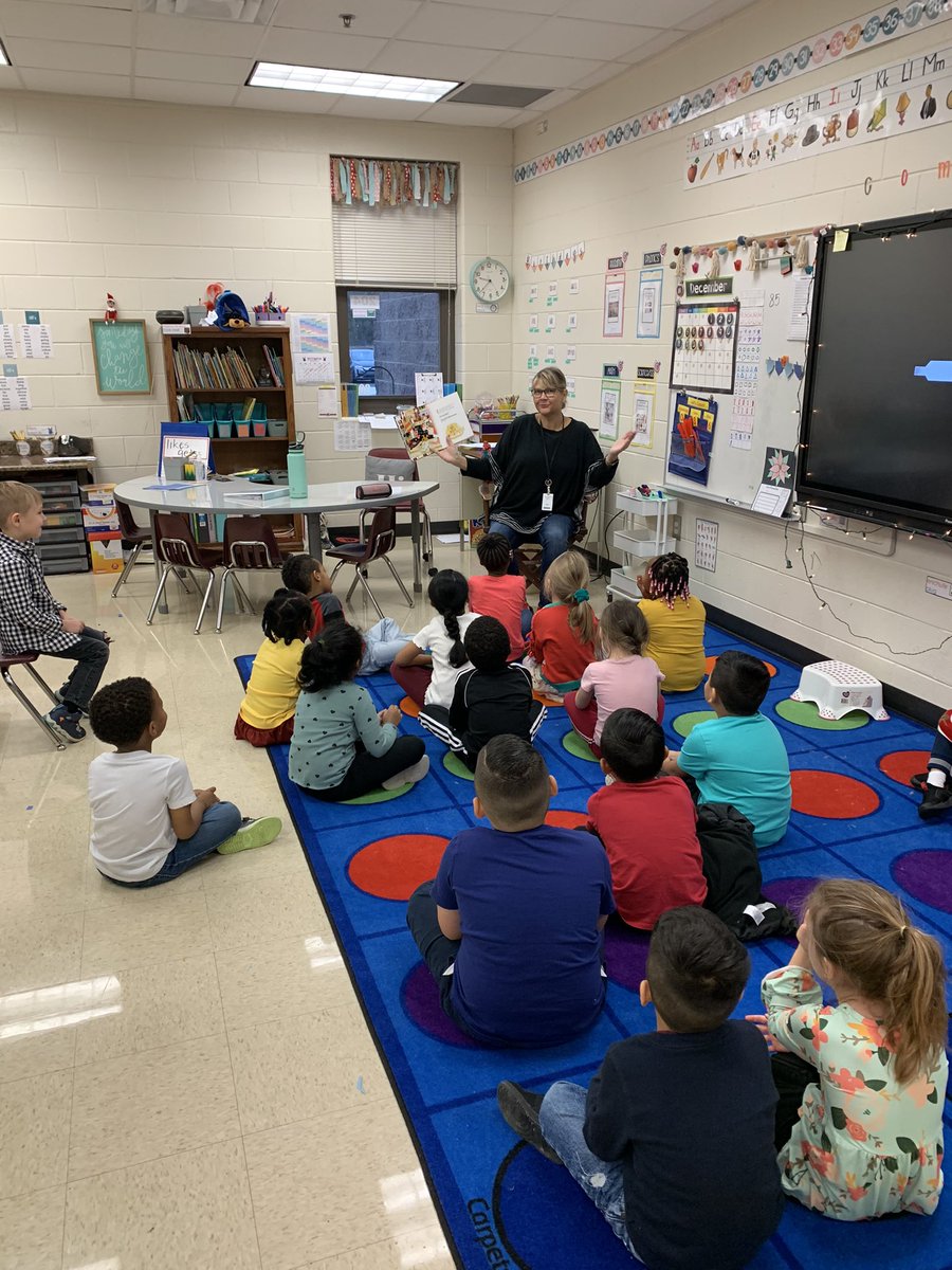 JMoes_Class's tweet image. Mesmerized by Olive The Other Reindeer with our librarian 😀Back ground music and sound effects really made the story come to life! @ClarkCreekSTEM