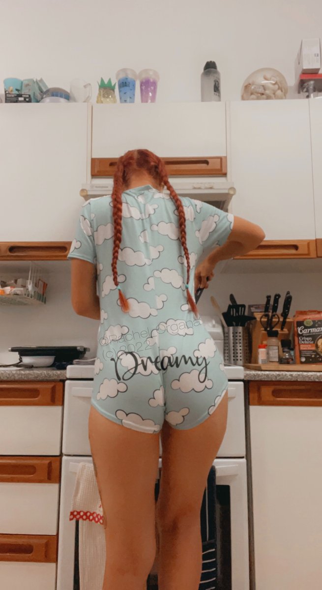 Rachel_Organa's tweet photo. Wifey vibes? 2.0 https://t.co/ikzOVce5jN