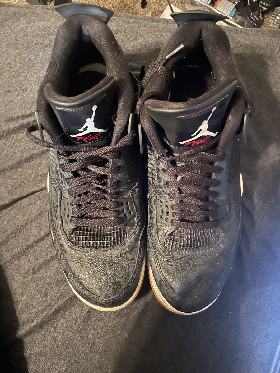 KillBell313's tweet photo. Sz 13 replacement box only $100 shipped RT plz @SellKicksSunday @Sneakerchief23 @RetailTuesday @QuanFlix_ @Sneaker_Zombie @GSDOUBLEU @hurroharra @Jbandz2t @KIXNKARBS @SneakerAdmirals @nottrapboyvon_ @patricialamoca @CHINNIE1380 @emotley18 @BigCeeTRU10 @trudyspeaks @JohnnYTioco https://t.co/YUQXsbX4Hw