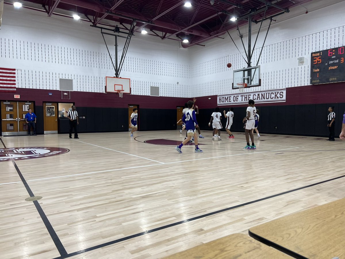 What a game! The NPMS Canucks took the home opener 55 - 53! It’s clear that our student athletes know how to #workwithapurpose  🎉