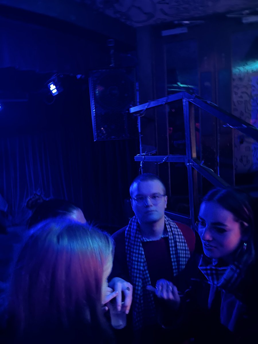sophy_io's tweet photo. maisi and alfie spotted interacting with fans in a london club tonight! 

god i wish i was them!!! https://t.co/dzAxkFI0U7