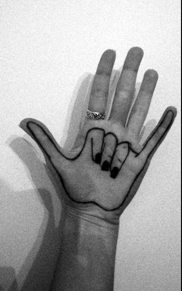 SHUNOMAYORS's tweet photo. Just got some silly little tattoos! 😊😊 Second one is me and Sir Pleakley. 🐶❤️👩🏻 - G.L. https://t.co/aiJb6g4Ivf