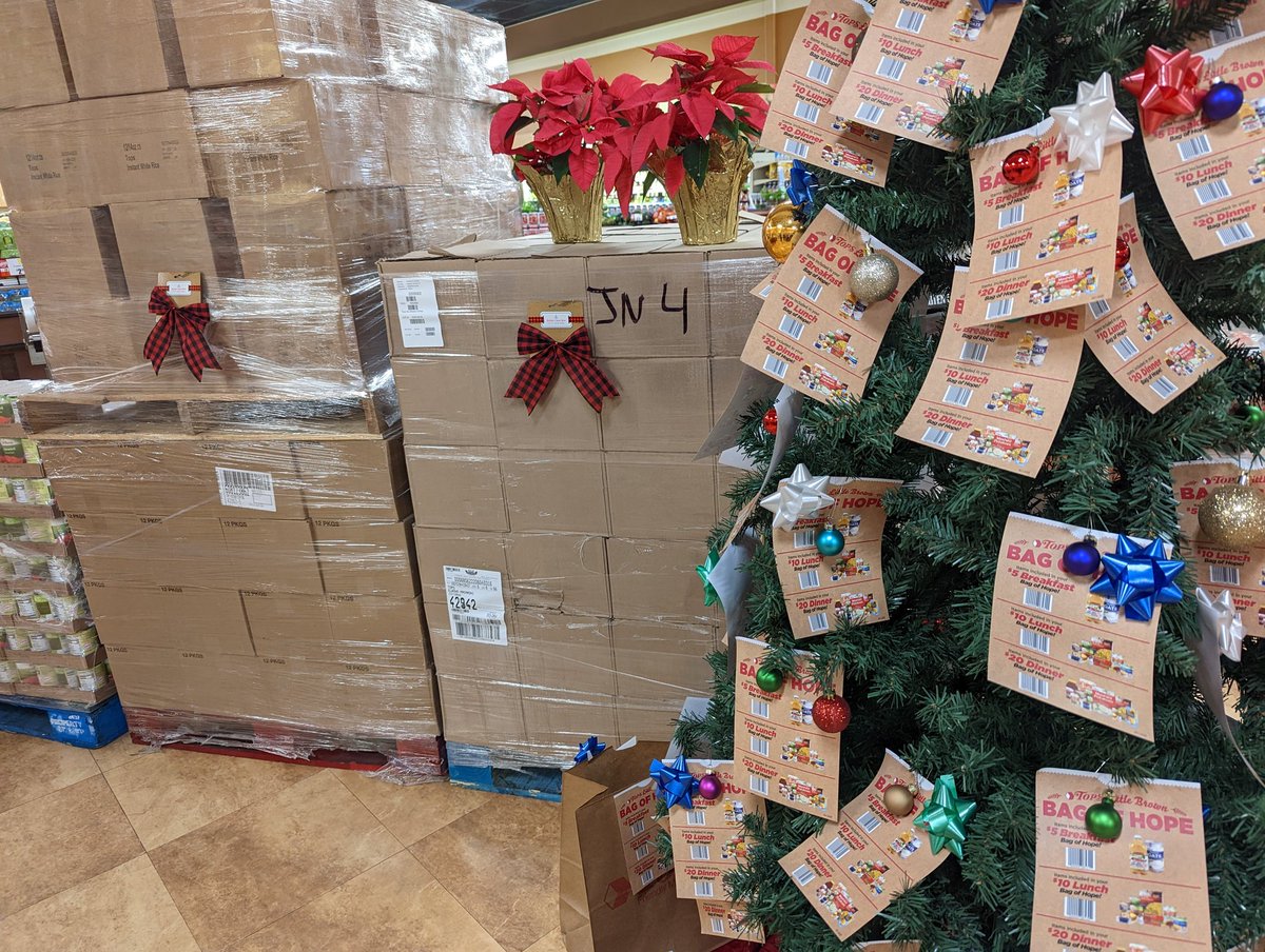 Tim Fox (@timfoxnc9) on Twitter photo Just part of <a href="/TopsMarkets/">Tops Markets</a> commitment to neighbors in need thru #FoodForFamilies. Join <a href="/NewsChannel9/">NewsChannel 9</a> in supporting <a href="/FoodBankofCNY/">Food Bank of Central New York</a> , now through Christmas Eve at your local Tops Market. Just part of <a href="/TopsMarkets/">Tops Markets</a> commitment to neighbors in need thru #FoodForFamilies. Join <a href="/NewsChannel9/">NewsChannel 9</a> in supporting <a href="/FoodBankofCNY/">Food Bank of Central New York</a> , now through Christmas Eve at your local Tops Market.