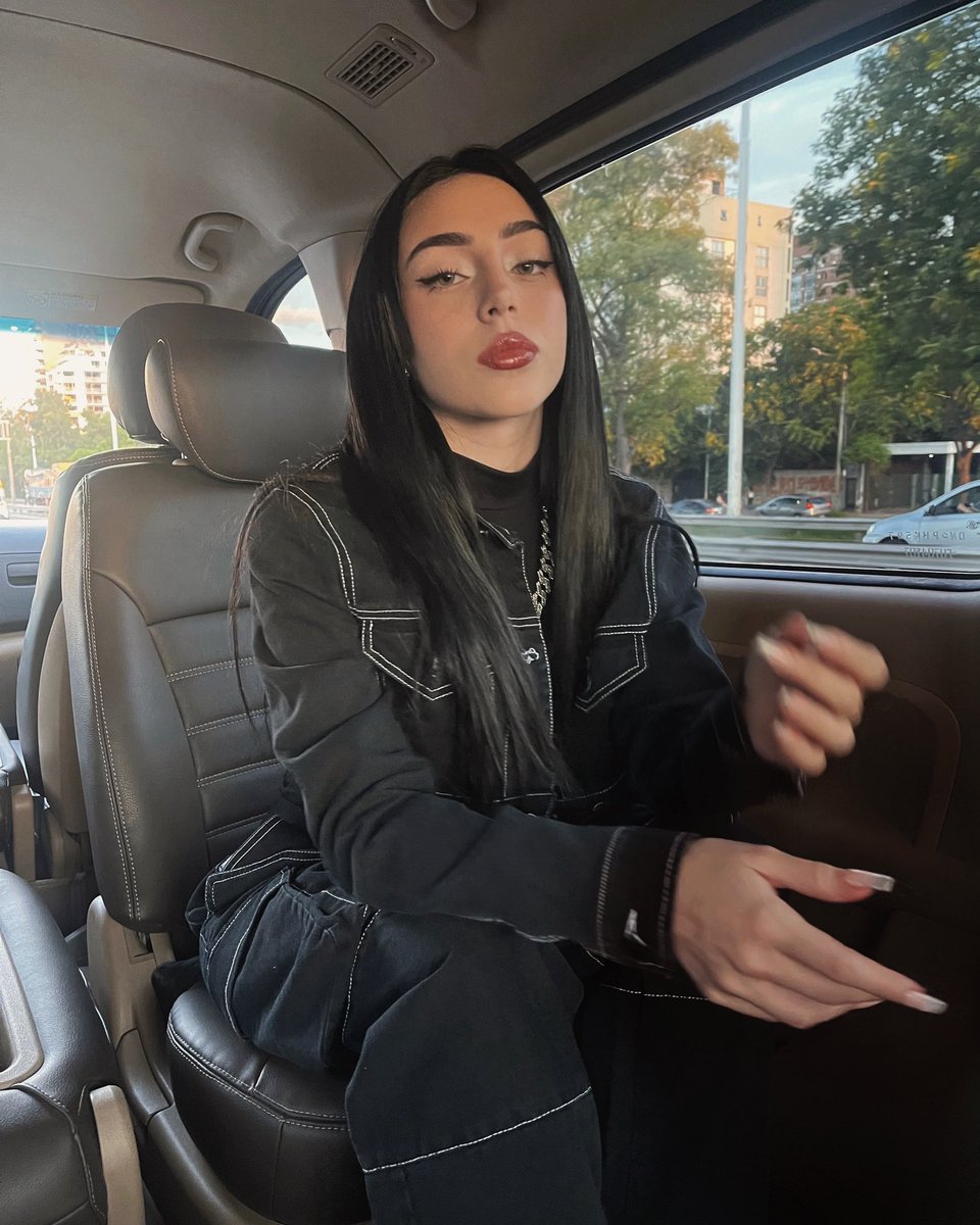 Nicki_Nicole19's tweet image. como será la movie si ese es el trailer