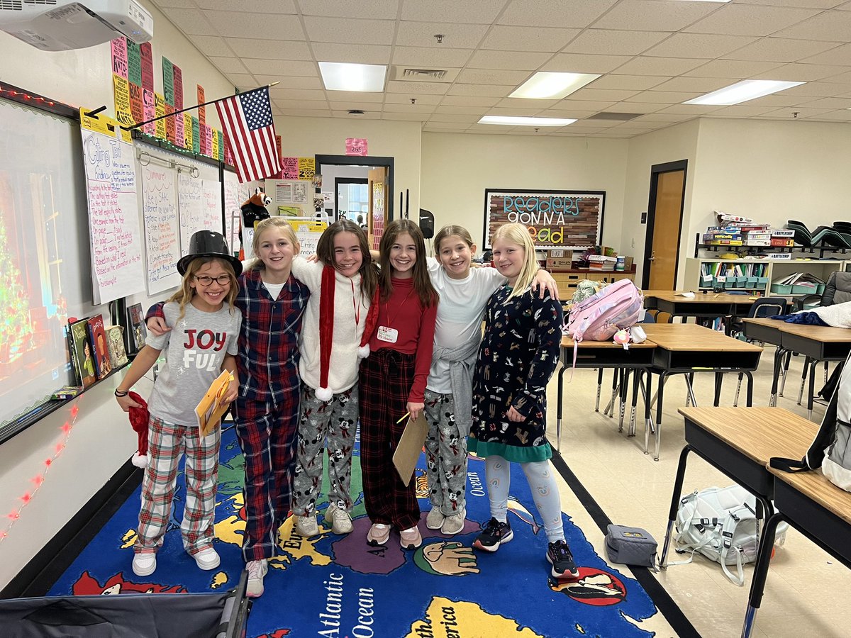 These 5th grade Bobcats were our first to escape the room, 5th grade winter edition. #iteachfifth #readingteacher <a href="/MsPlattnerFifth/">Keri Plattner</a> <a href="/principalwebb/">Don Webb</a> <a href="/StefiWickers41/">Stefi Wicker Slewitzke</a>