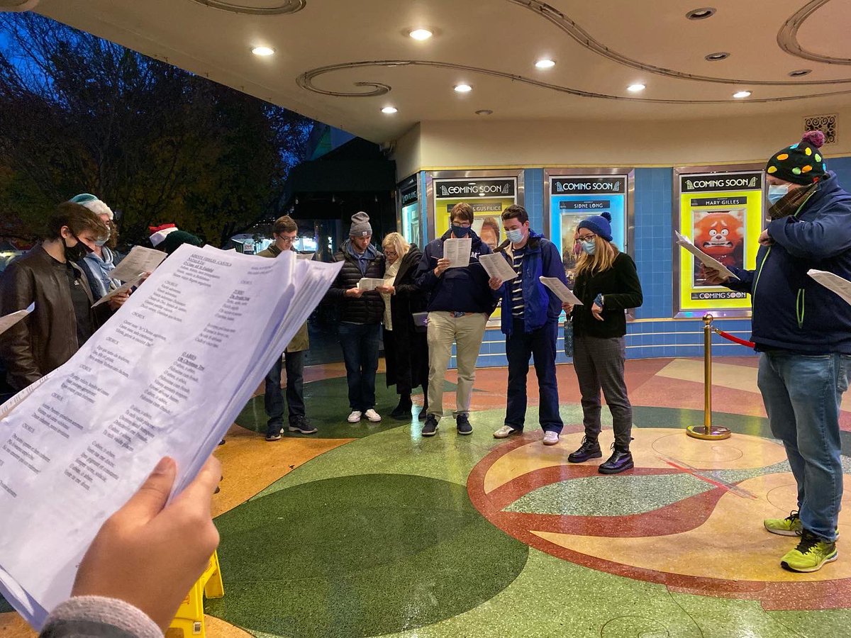 mhsjcl's tweet photo. Miramonte Latin will have our annual caroling tomorrow 12/17! We are meeting at 5:00pm in front of the Orinda Theatre! Can’t wait to see everyone there! Alumni are more than welcome!! https://t.co/PfLBL5LkFi