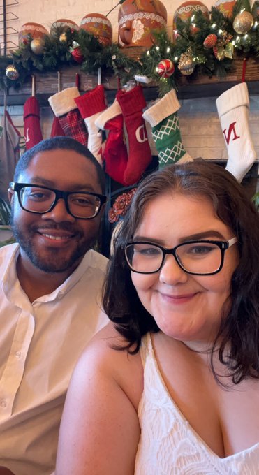 I got married today 💜 https://t.co/1cbmElOAxr