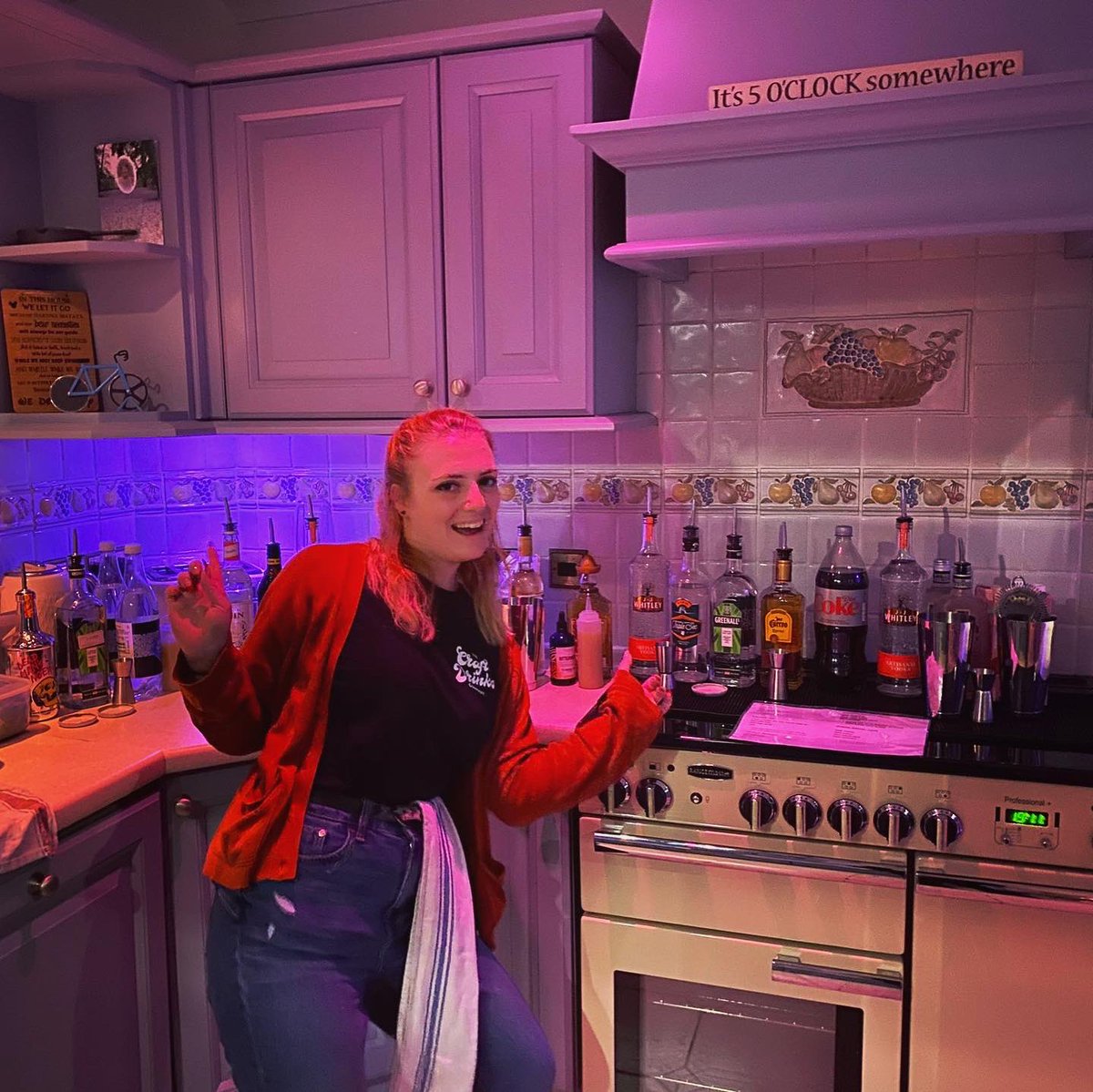 Festive season in full swing tonight with a party for Pall Mall Surgery &amp; a birthday in #ThorpeBay 🍹🎉 

Thanks for having us! 🙌
.
#popup #cocktailbar #essex