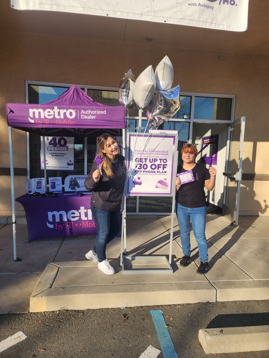 Love the drive and energy that Marlney brings from Four Brothers, She is a Rock Star when it comes to helping our her customers out! <a href="/JamesLeeWW/">James Lee</a> @pete_villalba <a href="/cemelton23/">Carmen Melton</a> <a href="/cemelton23/">Carmen Melton</a> <a href="/_nmontalban/">Nicole Montalban</a> <a href="/Ariel_Aragon1/">Ariel Aragon</a> @miguel_ram77