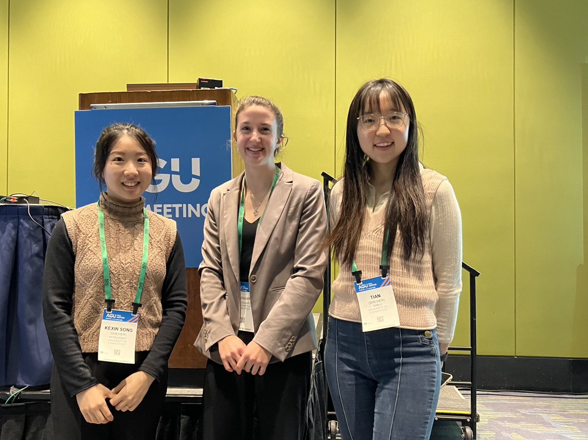 kexinsong_'s tweet photo. Snapshots of girls and their research (left to right: @kexinsong_ Mari Cullerton @Tian_lt ) from the @GERSLab @UConnNRE at #AGU2022 🛰🌎👩🏻‍💻#WomenInSTEM #landchange #remotesensing #environmentscience https://t.co/5YsDy9btzO