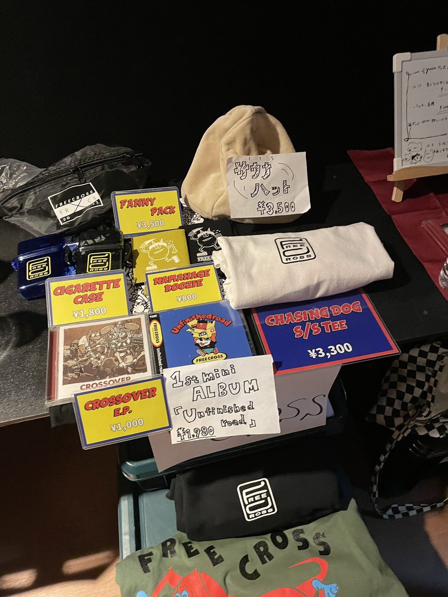 tatsuya_maetel's tweet image. サウナハット売ってるバンド初めてみた
#freecross