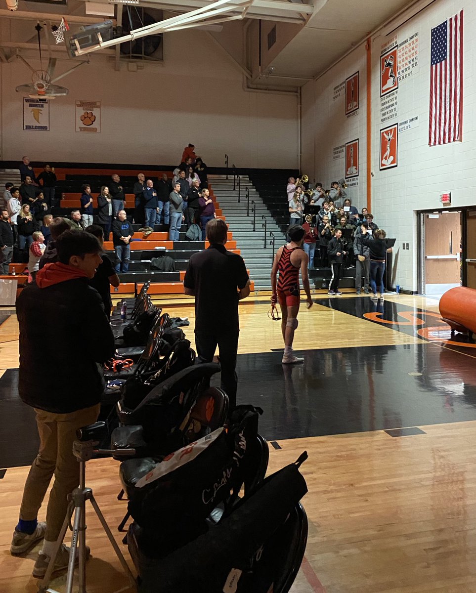 WWSWrestling1's tweet photo. Awesome atmosphere tonight for the South-North dual. Great to have past members of the Tiger Wrestling Family in attendance &amp; for the @WWSBands for performing during the dual. Tigers came up short, but will get better at finishing matches. 

Back at it tomorrow at York.

OW-OT-OB https://t.co/lJrDNmMiF0