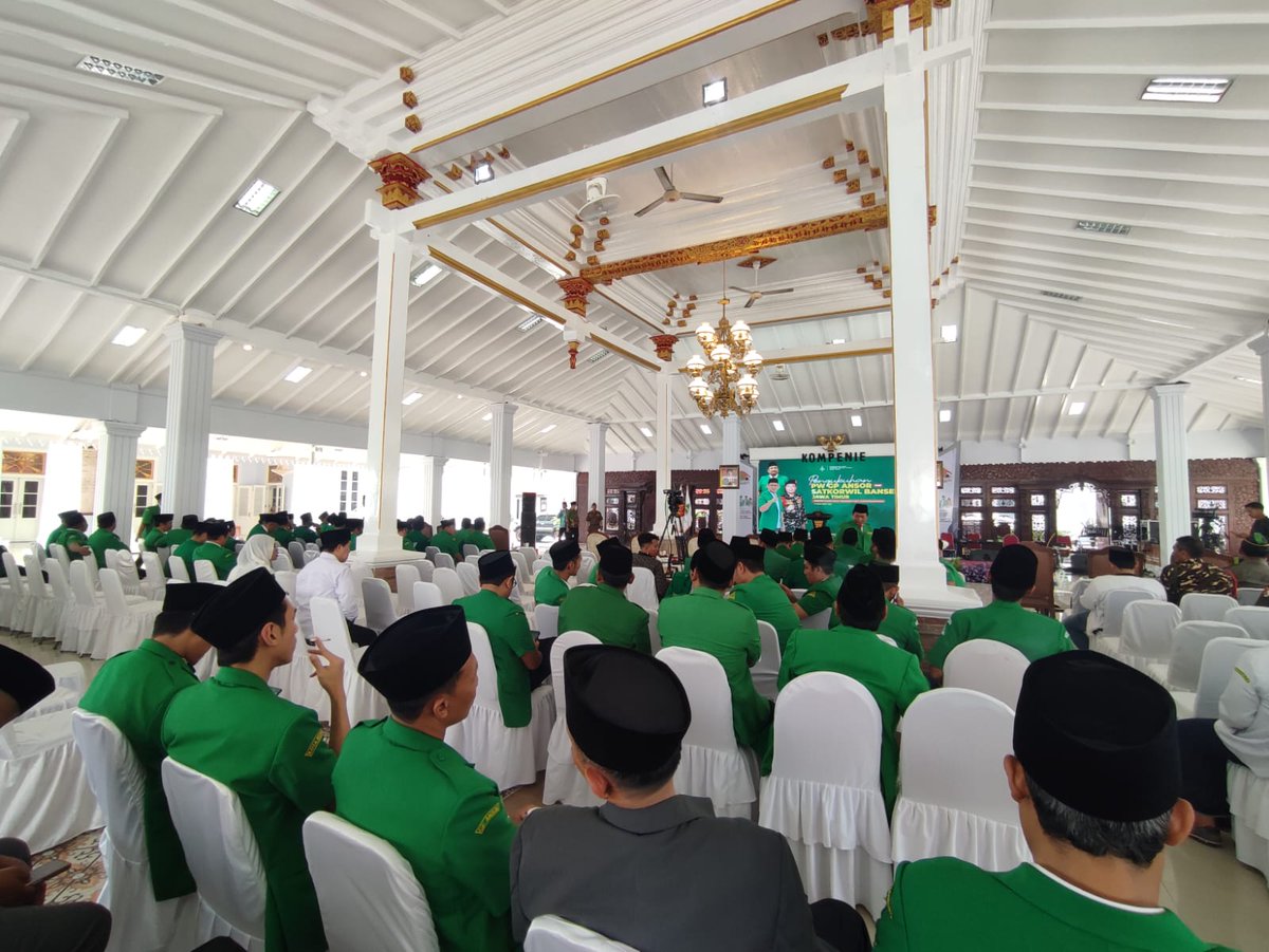 AmiruddinMahab1's tweet photo. Selamat dan Sukses Atas terselenggaranya kegiatan Pengukuhan, Raker, Rakor, &amp; sosialisasi Hasil KONBER XXVI PW GP ANSOR SATKORWIL BANSER JAWA TIMUR

#AnsorJatim1Komando https://t.co/uYVsBfPzEw