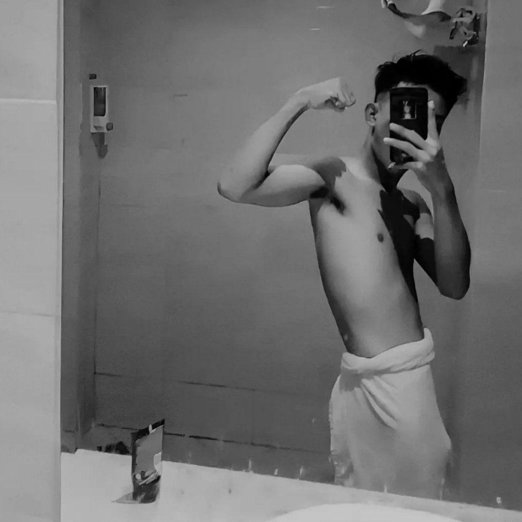 PwdYudi's tweet photo. Available bali.
yang mau pijat sensual wanita &amp; pasutri.
Open pijat sensual.
wa: 082144431328di jamin private 💯 pangilan hotel/kost
https://t.co/m1pY6I1Y1E
#pijatsensualbali 
#pijatsensualwanita 
#pijatbali 
#AvailBali 
#pasutribali 
#openpijat
#balibirahi
#balimassage https://t.co/ZD9fhJGRsO