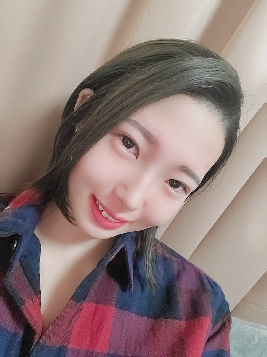 YAO_1620707's tweet photo. 生きてます！
最近ジム行ってない！！ https://t.co/5DgRM1a5Y8