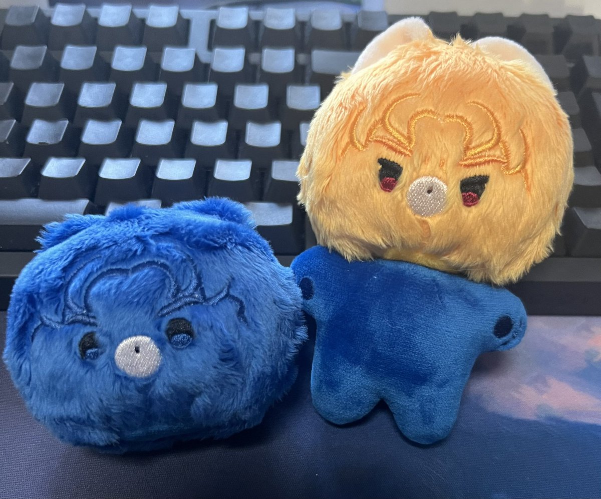 친구한테 받은 선물 너무 웃기고 귀여워서 자랑하러 옴 (ㅋㅋ 저는 별탈없이 지내고있었어요 다들 2023년도 행복하시길 바랍니다..🙇