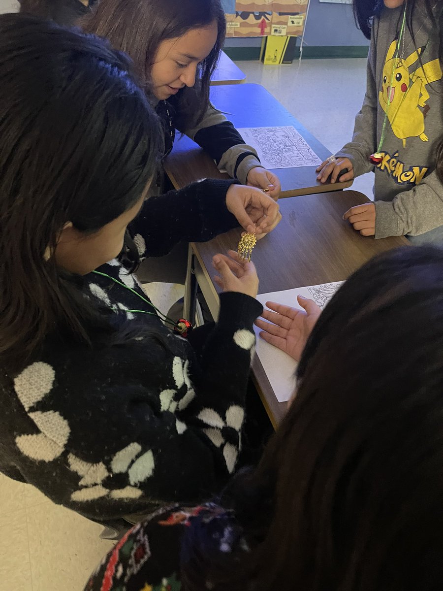 NinaGuajardo1's tweet photo. Our Cross Cultural Day was a success. Broncos learned about cultures and traditions from Columbia, Saudi Arabia, Thailand and Iraq. Thank you to our presenters from DLI English Language Institute. @NISDWWT @NISD @NISDCounseling #respectingdifferences https://t.co/sTkMMlM1ek