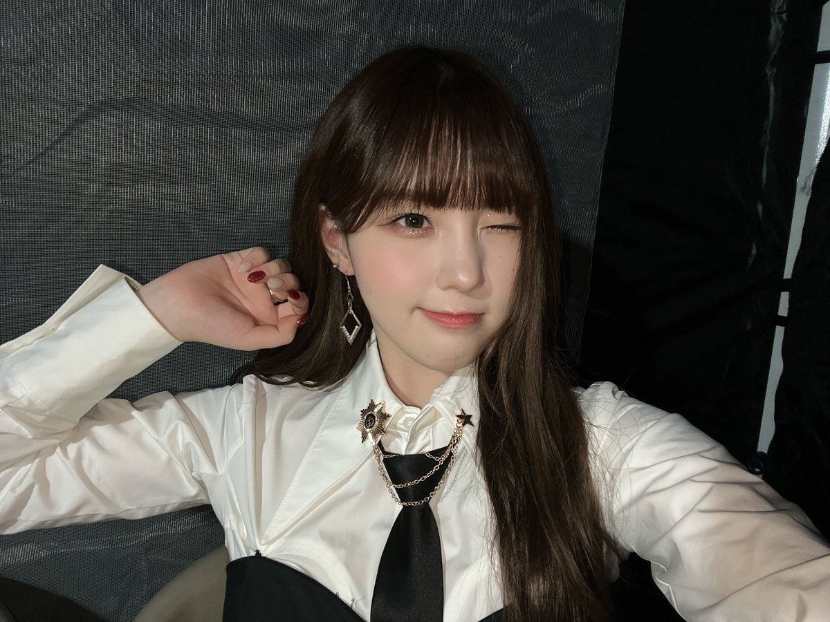 chaehyunhours's tweet photo. 🪐 update https://t.co/9W3SX3ZLjF