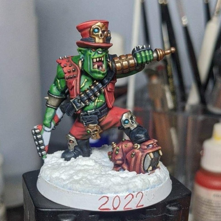 Goff Rocker is done! He's ready to party for the Holiday season! 

#Warhammer #WarhammerCommunity #PaintingWarhammer #minipainting @WarComTeam