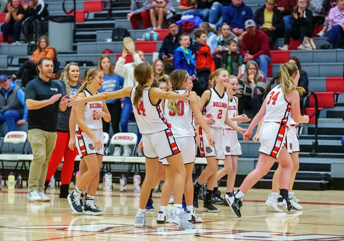 BCooperKMVT's tweet photo. Proud of Brooklyn and the work she puts into the game. She played against some club teammates in the district championship and it was a battle, especially when the kids are sick! I love her energy and drive. Thanks @WaterTowerPhoto #KimberlyBulldogs #PrepGBB https://t.co/ZkvWz9UAin