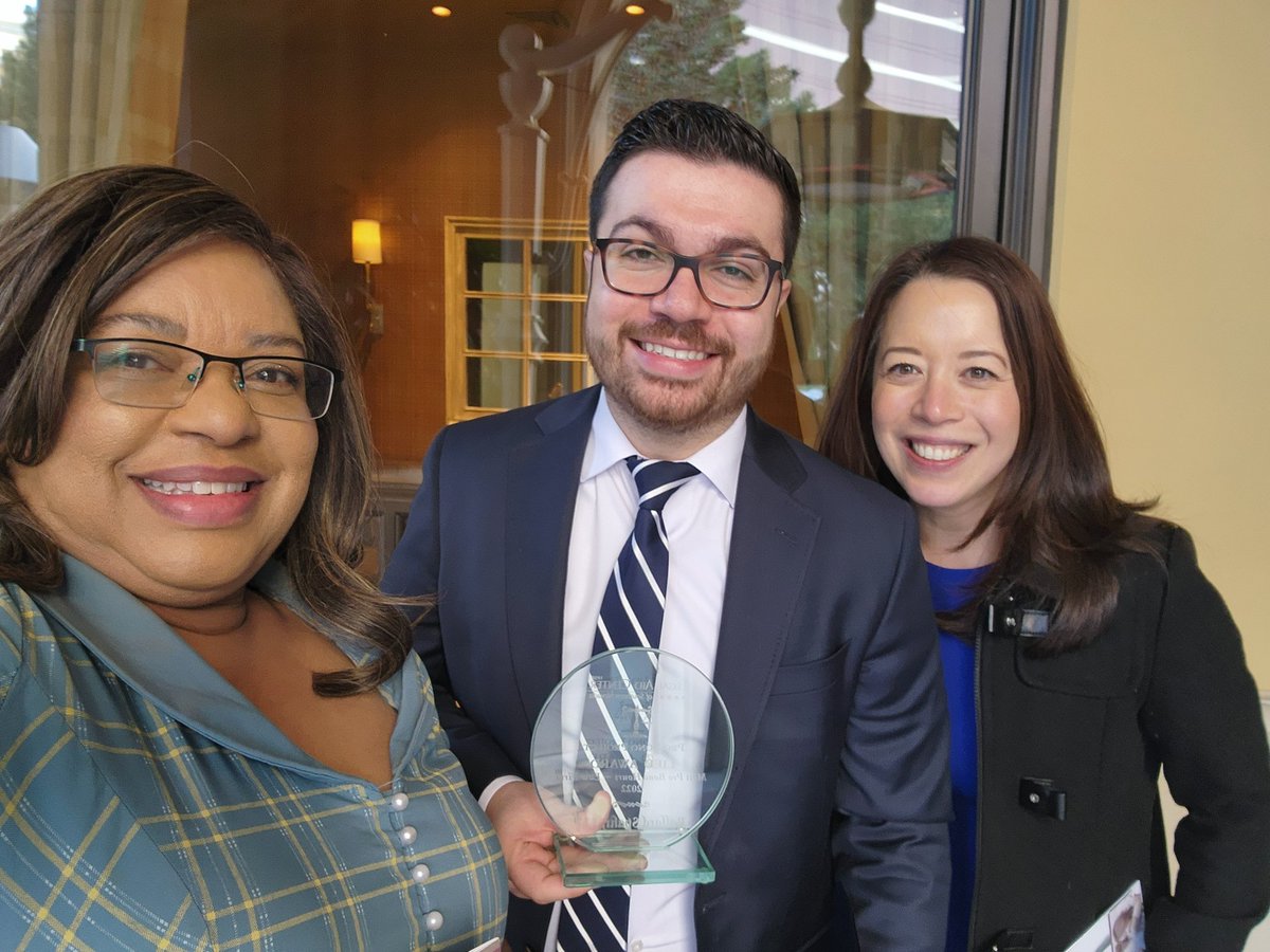 lperkins4NLV's tweet photo. SNAWA shared their table with me at the Legal Aid Center of Southern Nevada  22nd Annual Pro Bono Awards Luncheon. After which, a quick chat with Judge Elect Maria Gall and Joseph Dagher of Ballard Spahr, winner of the Pro Bono Law Firm of the Year. Congratulations to all!! https://t.co/b0QxSiUZiJ