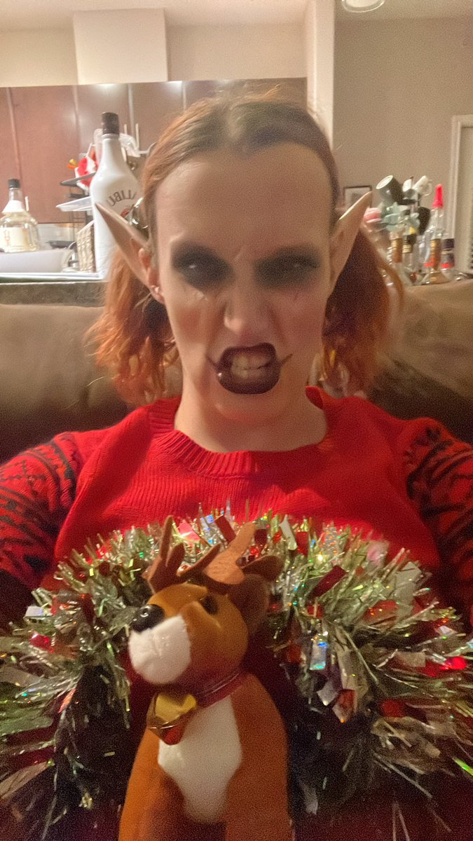 _MischievousRed's tweet image. Sometimes you just gotta be an evil elf in an ugly sweater