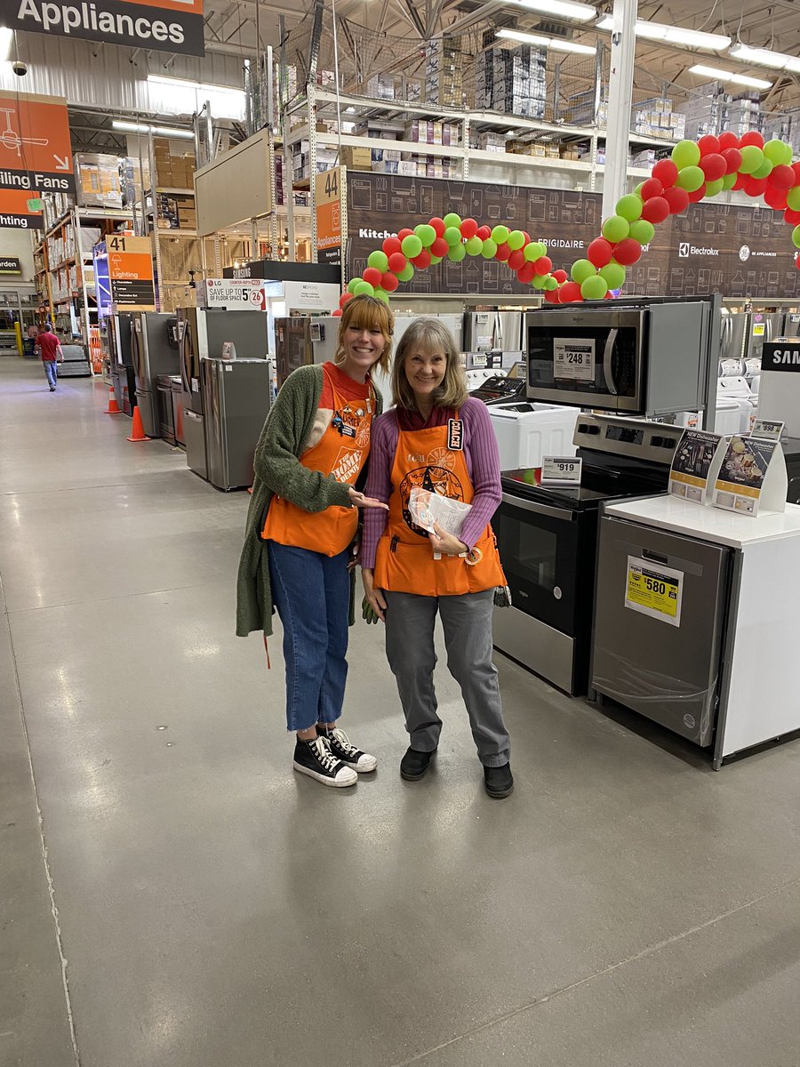 Great job to Lori for earning herself a Homer for exceptional customer service! <a href="/HomeDepot/">The Home Depot</a>